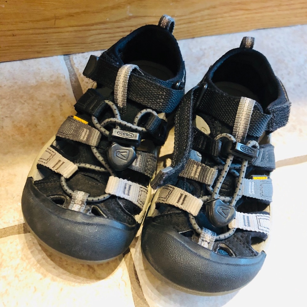 Keens boys sandals.